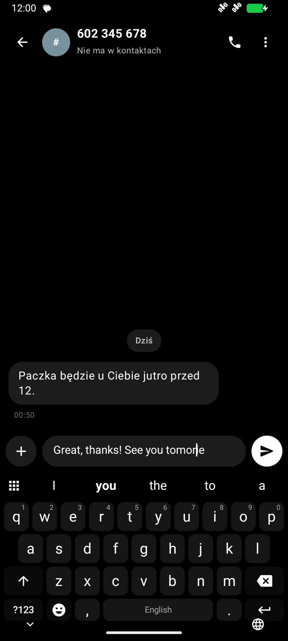 Klawiatura z paskiem podpowiedzi w rozmowie SMS
